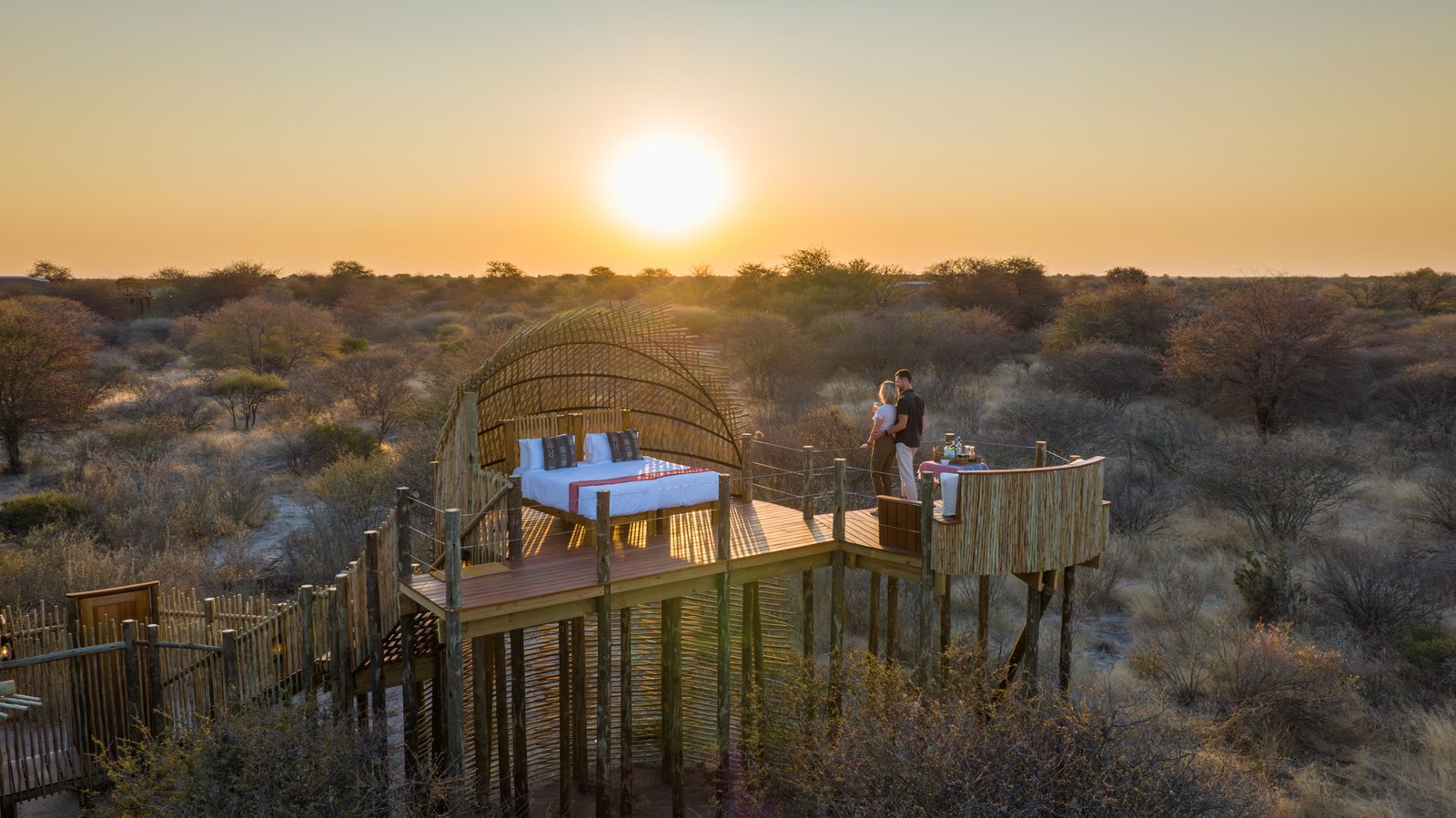 Gham Dhao Lodge in Botswana Sky Luxe Zelt mit privatem Sleep out Deck