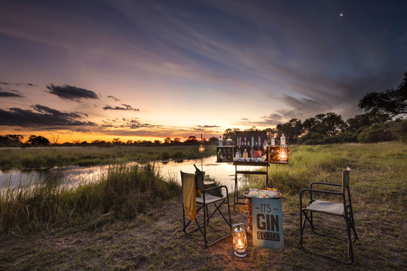Sundowner im Machaba Camp mit Gin Bar
