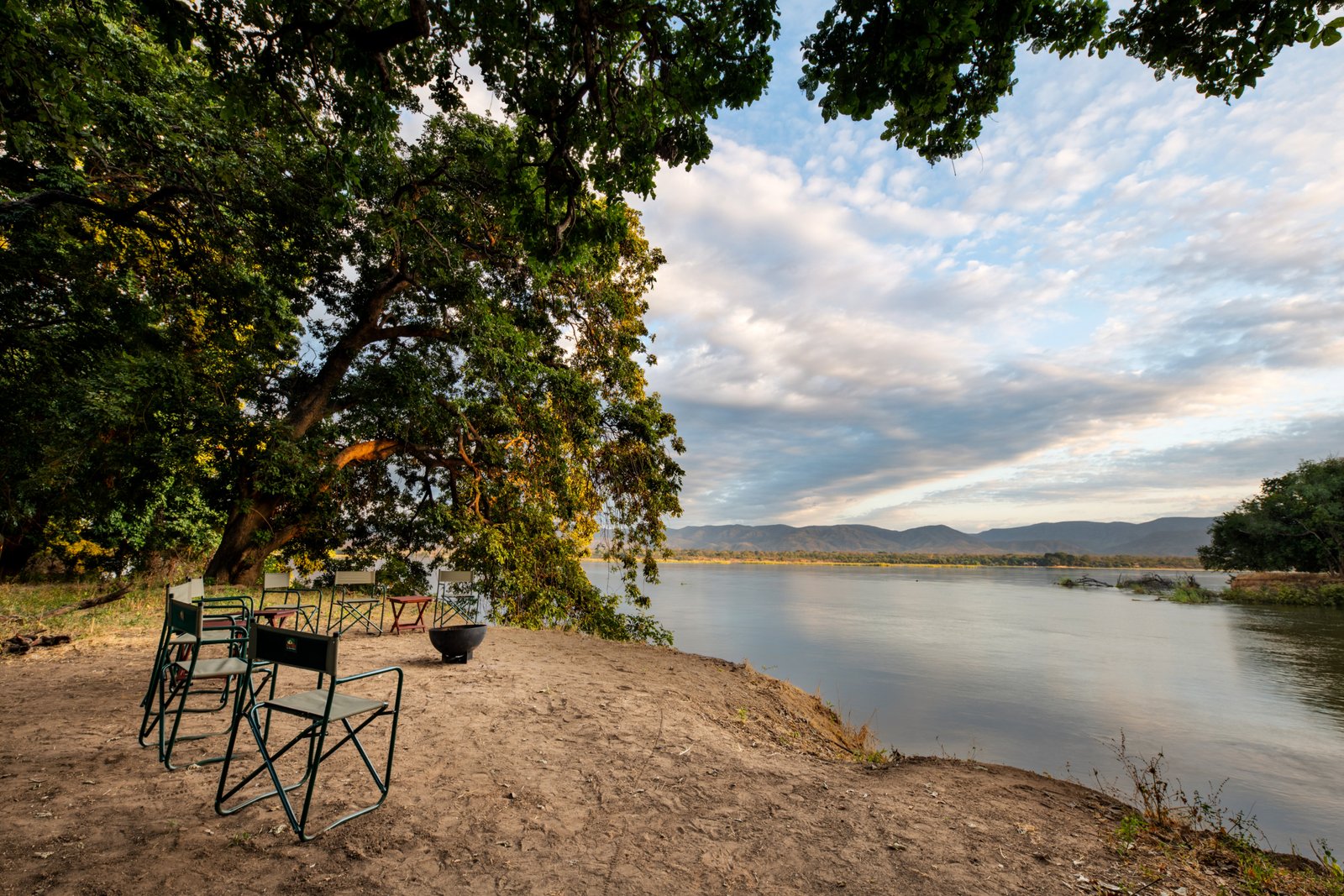 Mana River Camp Sundowner Spot am Fluss