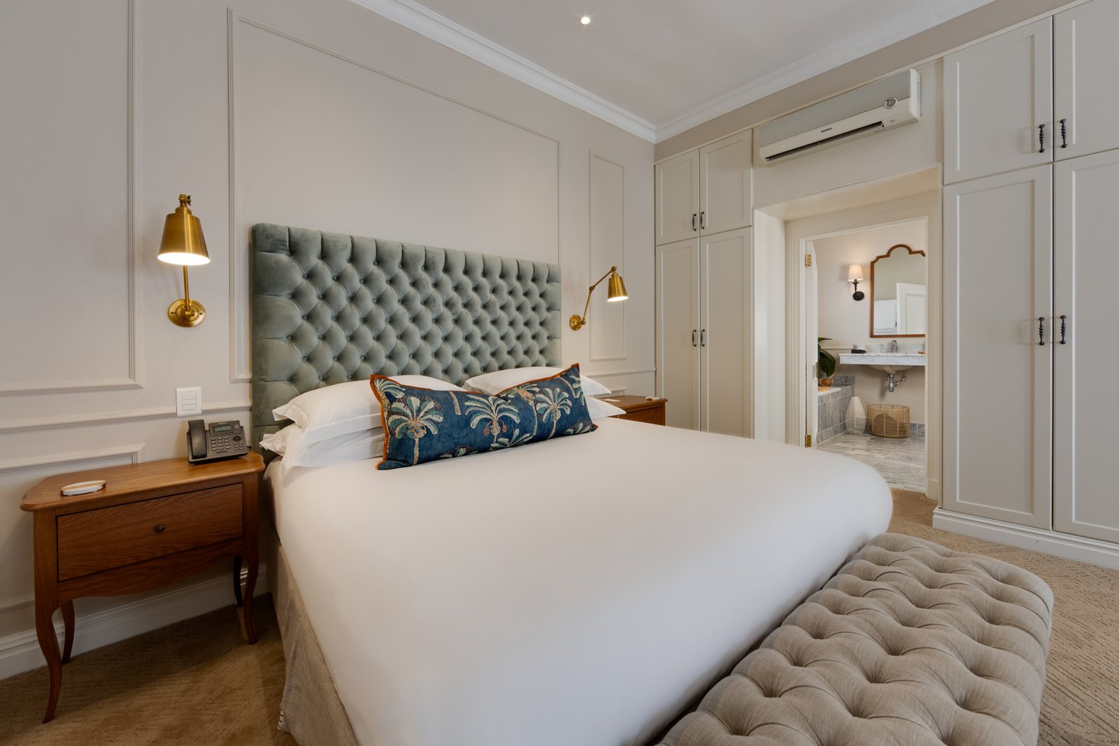 The Claremont Boutique Hotel Deluxe Zimmer mit Bett