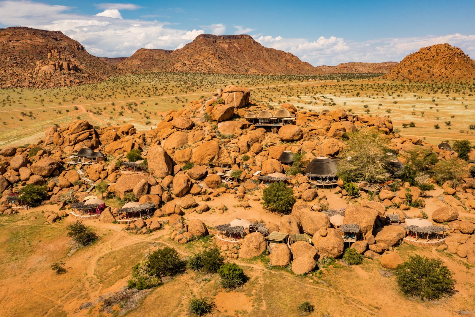 Camp Kipwe Unterkunft eingebettet in die Felsen