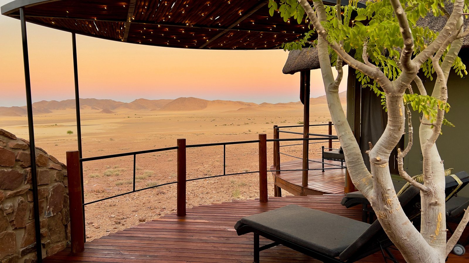 Terrasse mit Blick auf die wunderschöne Landschaft