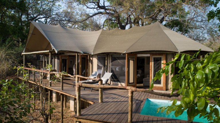 Sungani Lodge South Luangwa Nationalpark Zelt Suite mit Planschpool und Terrasse